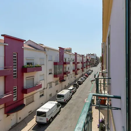 Comfortable 3br Flat By Perfect Getaway Lejlighed *